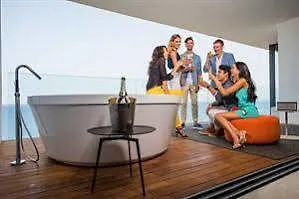 Fiesta Paraiso Floral Hotel